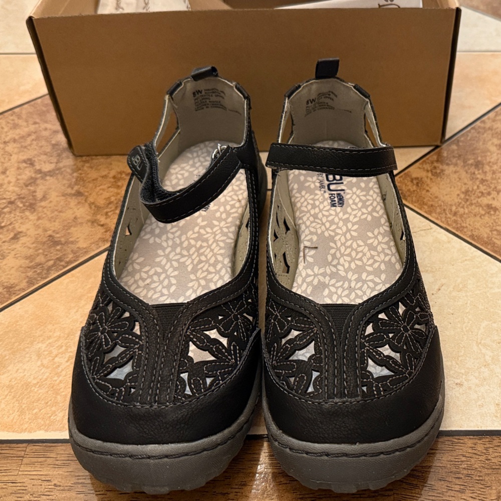 JBU Black Floral Cutout Flats 8 Wide